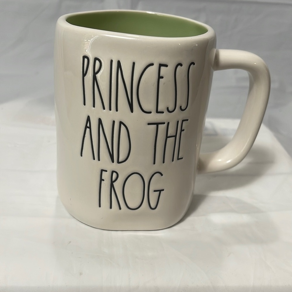Rae Dunn PRINCESS AND THE FROG coffee/tea mug